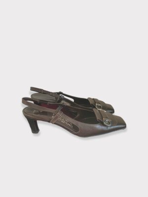 Sandales en cuir marron